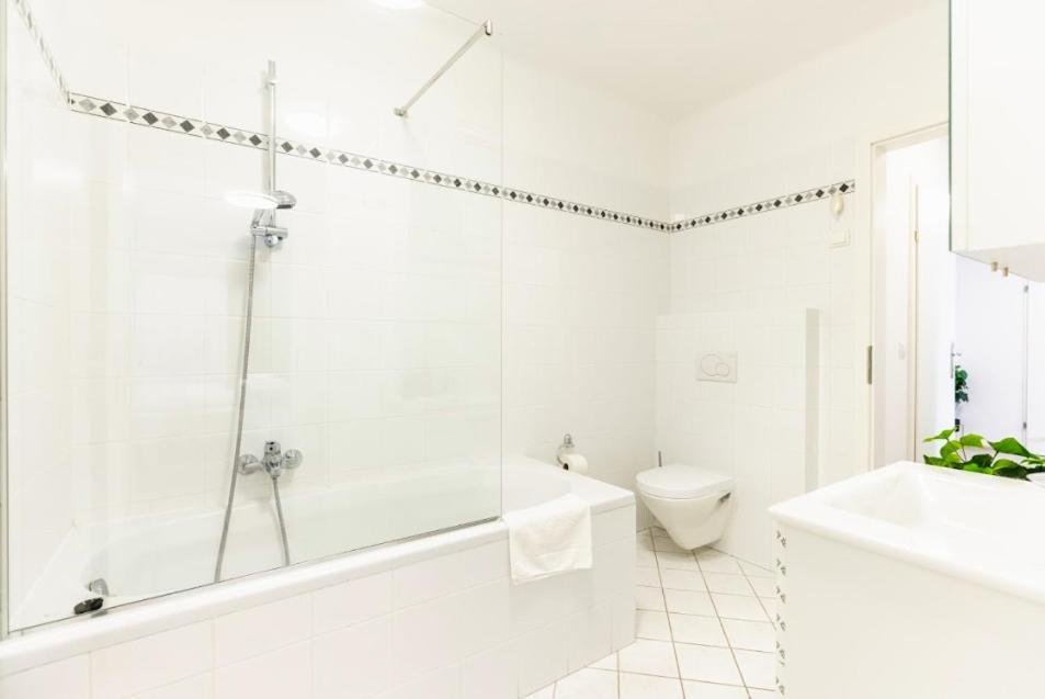 Experience Central Vienna From A Stylish And Modern Apartment מראה חיצוני תמונה